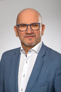 Robert Szeltner